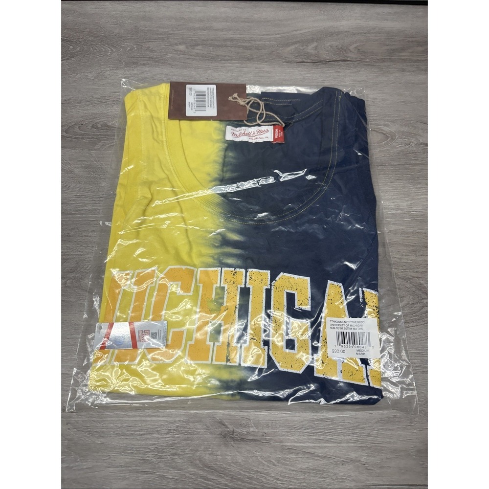 Medium‎ MITCHELL & NESS U OF M TYE-DYE shirt